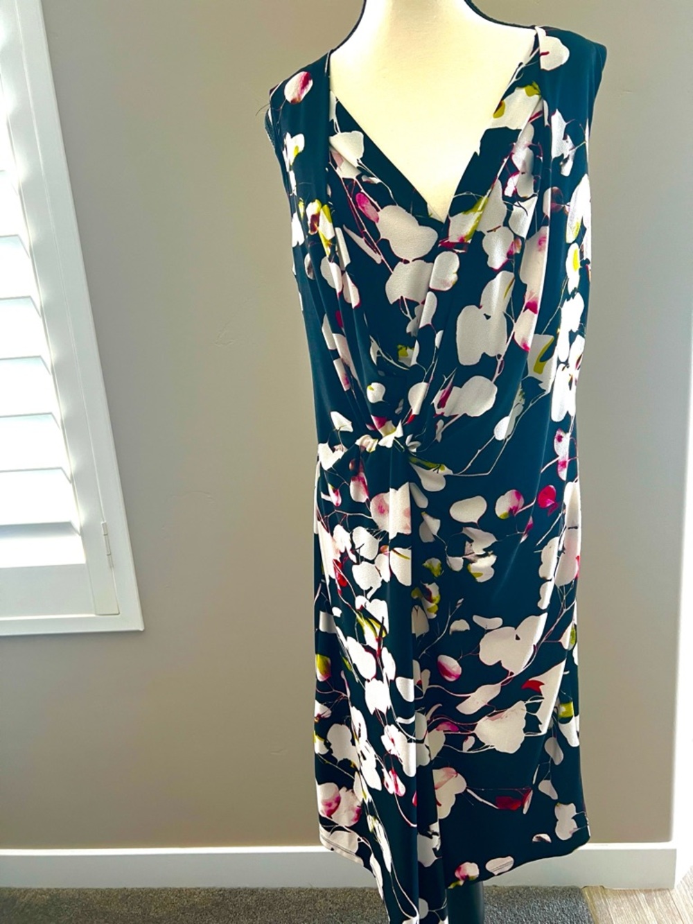 NWT EllenTracy Twisted Front  Black Floral Drape Neck Sleeveless jersey dress